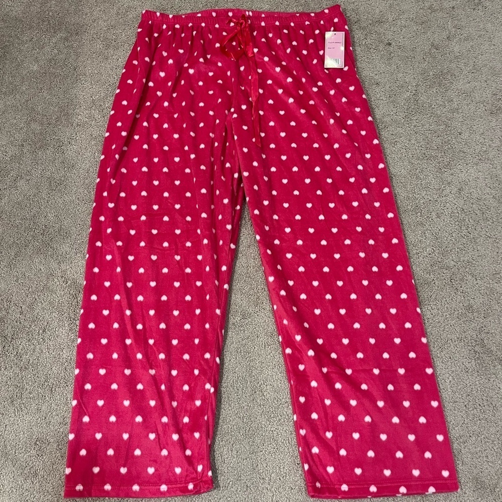 Gabriella by 10W Apparel Heart Patterned Pajama Pants